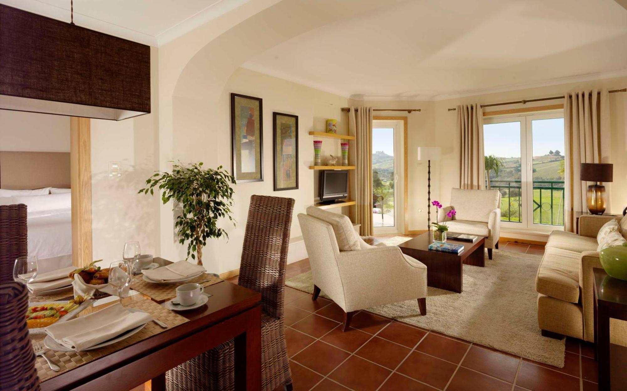 Dolce Camporeal Lisboa Турсифал Экстерьер фото A typical apartment at the resort