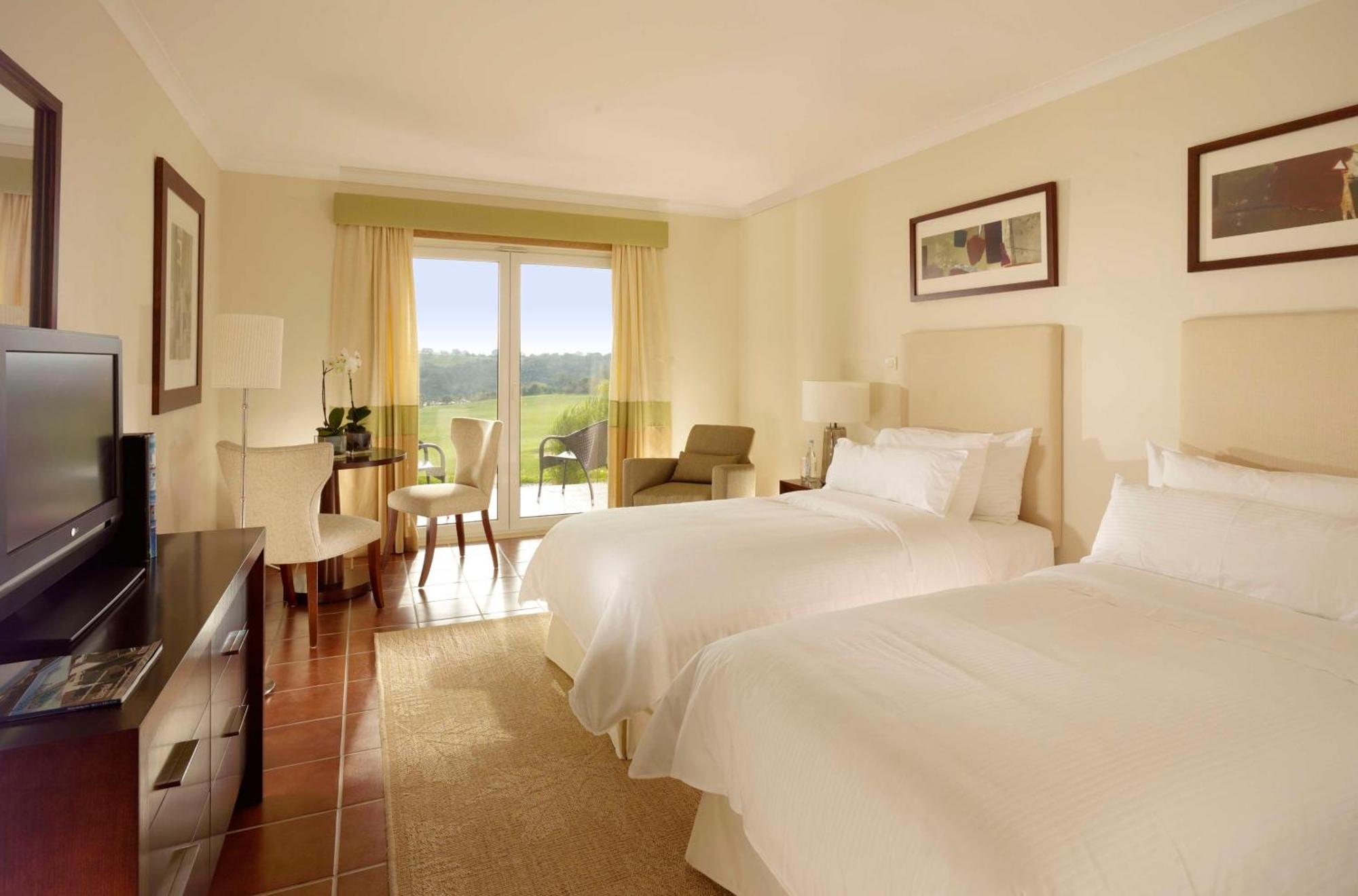 Dolce Camporeal Lisboa Турсифал Экстерьер фото A typical room at the hotel